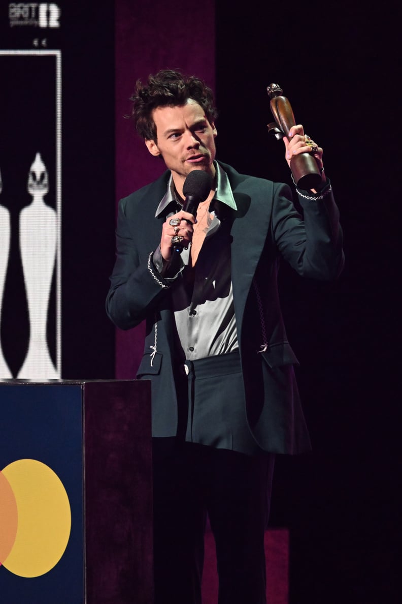LONDON, ENGLAND - FEBRUARY 11: Harry Styles accepts the award for Pop/R&B on stage on stage during The BRIT Awards 2023  at The O2 Arena on February 11, 2023 in London, England. (Photo by Samir Hussein/WireImage)
