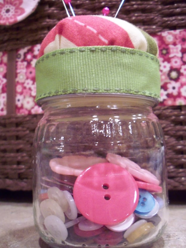 Upcycle Your Baby Food Jars Into Pincushions