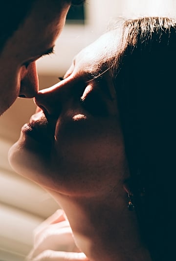 What It's Like to Date Amid a New Diagnosis