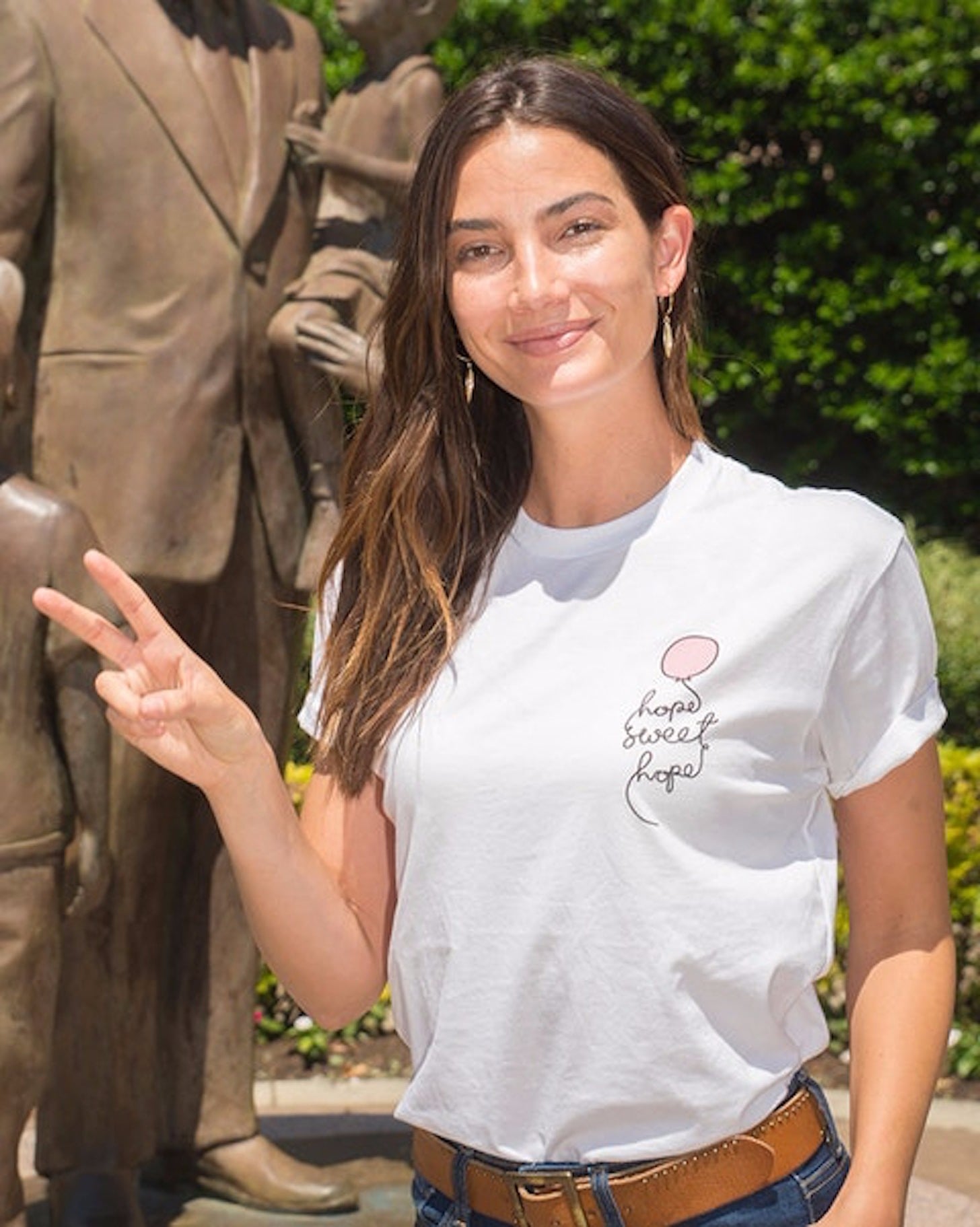 Classic Casual: Lily Aldridge's Sleeveless Blouse and Girlfriend Jean Look  for Less - The Budget Babe