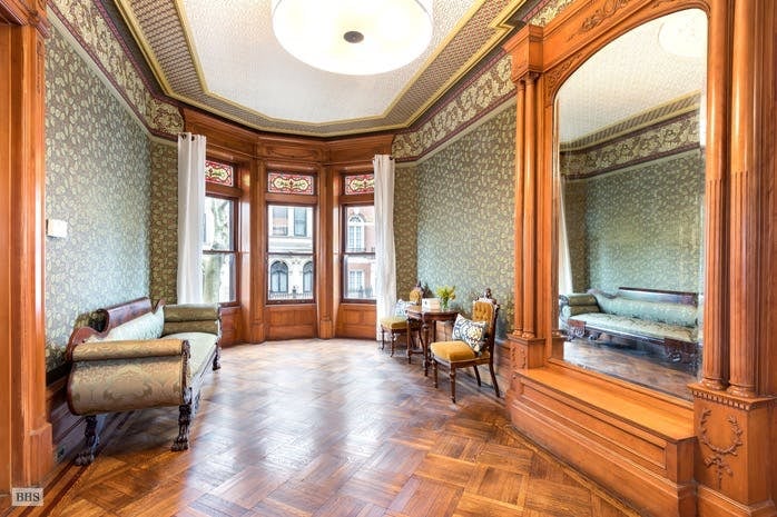 Barack Obama's Brooklyn Apartment