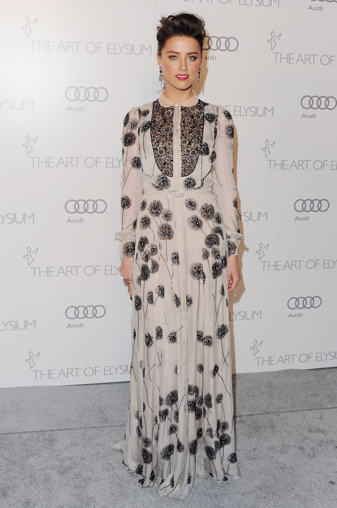 We're not gonna lie: it would be pretty sweet to see the bride wearing a pattern. So different, so artsy, so perfect when the groom is Johnny Depp.