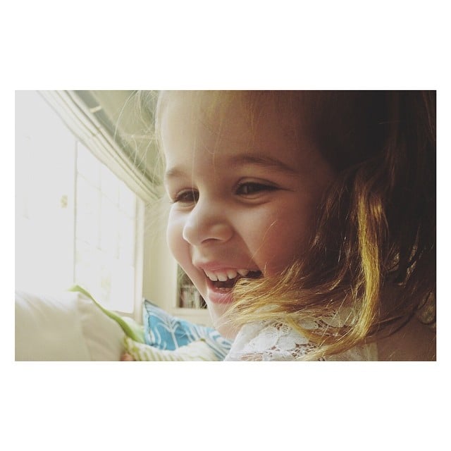 Harper Smith was all smiles for her mom, Tiffani Thiessen.
Source: Instagram user tathiessen