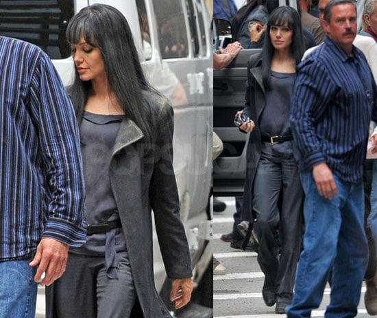 Photos of Angelina Jolie Filming Salt in NYC 2009-05-25 08:35:56 Photos of Angelina Jolie Filming Salt in NYC 2009-05-25 08:35:56