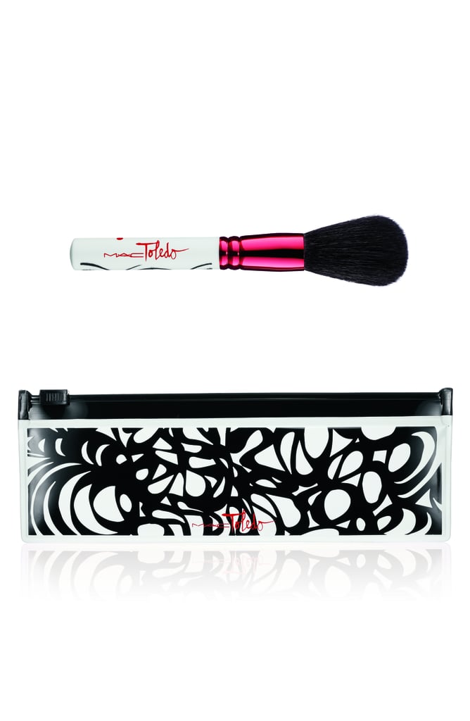 MAC Cosmetics Isabel and Ruben Toledo 129SE Powder/Blush Brush