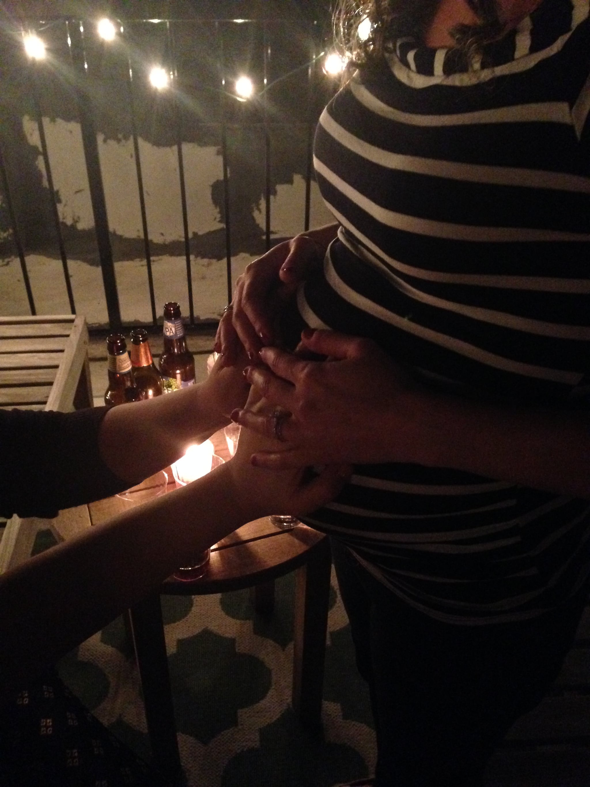 hands-belly