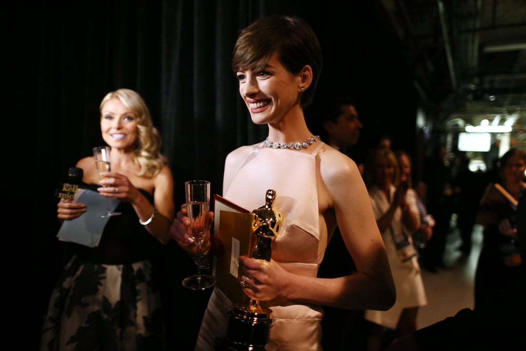 Anne Hathaway and Kelly Ripa backstage at the 2013 Oscars.
Anne Hathaway and Kelly Ripa backstage at the 2013 Oscars.