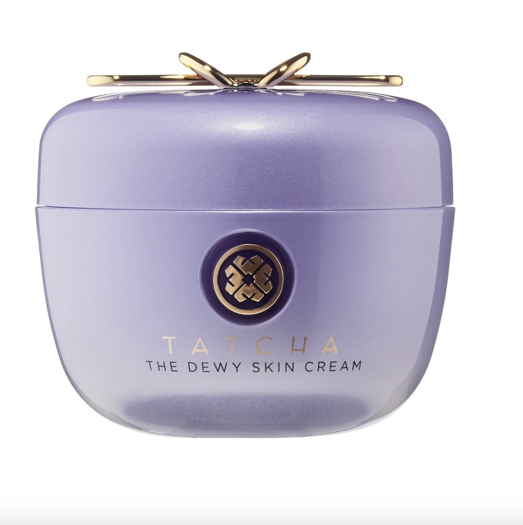 Tatcha The Dewy Skin Cream丰盈补水保湿霜(69美元)是一种柔软的奶油配方，由一种特殊的成分组成，帮助皮肤留住水分，保持柔软和水润。