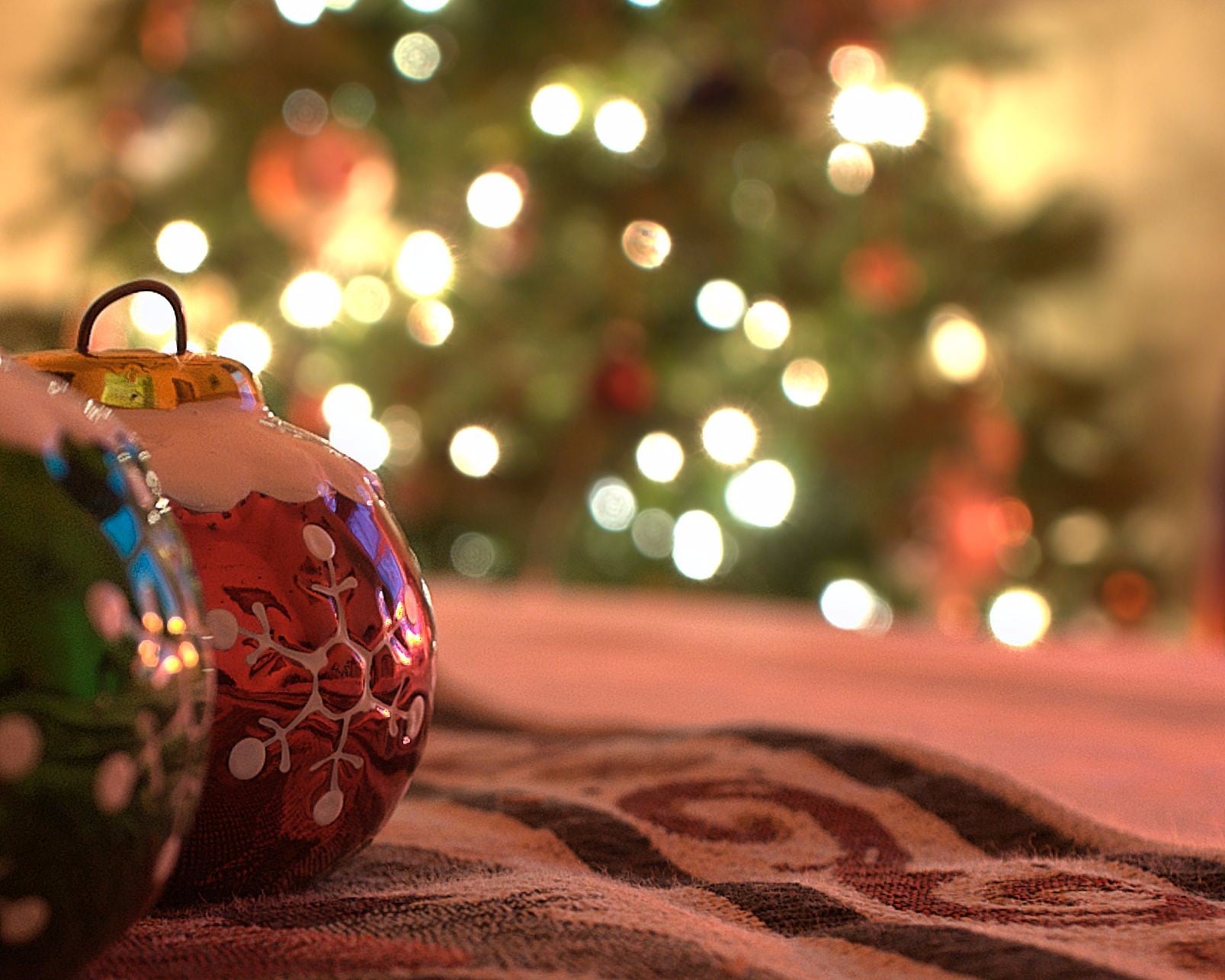 Christmas Decorating Earlier Makes You Happier PS UK Parenting