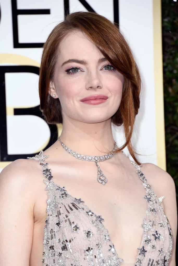 Emma Stone's Lip Mask Before the 2017 Golden Globes