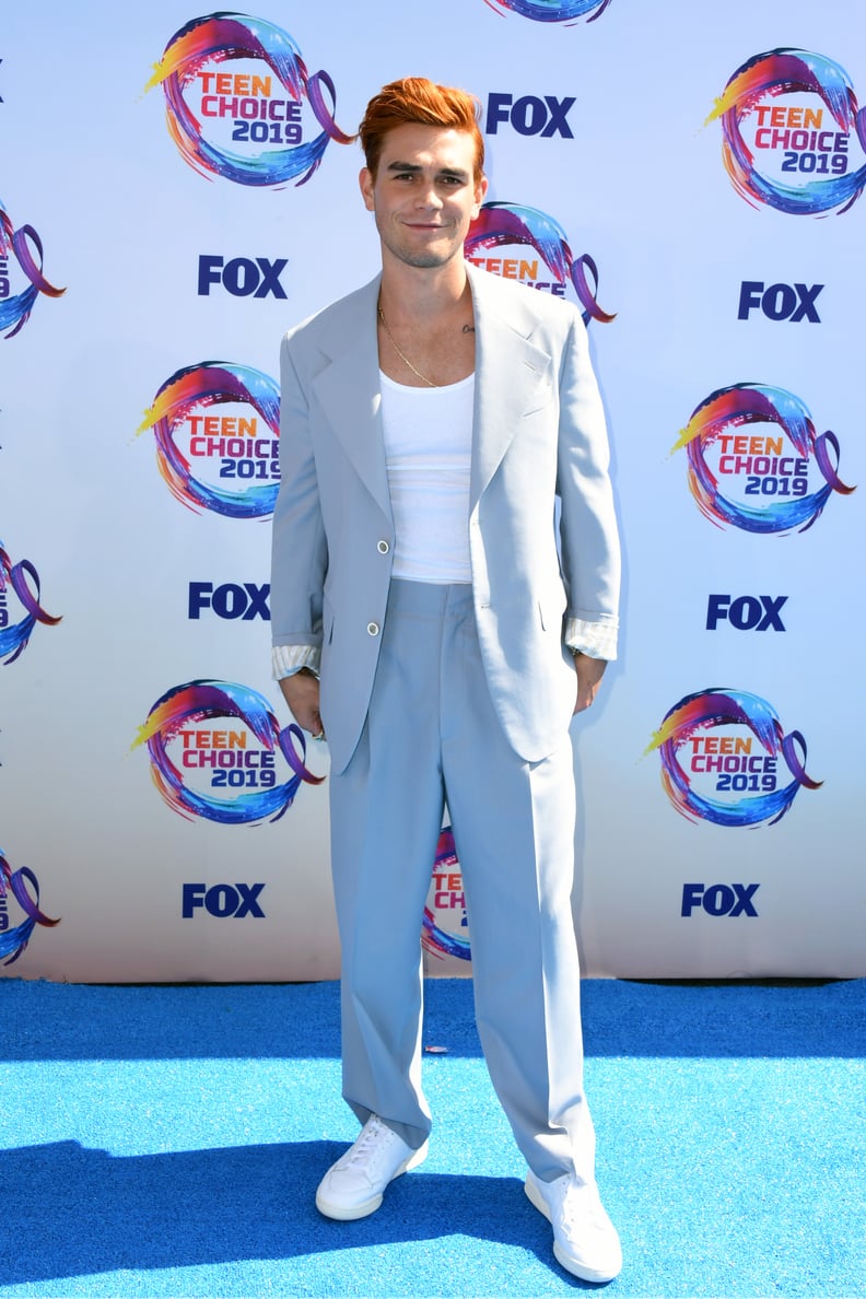 KJ Apa at the 2019 Teen Choice Awards