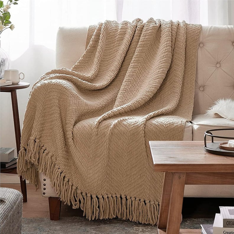 Best Deal Under $25 on a Throw Blanket