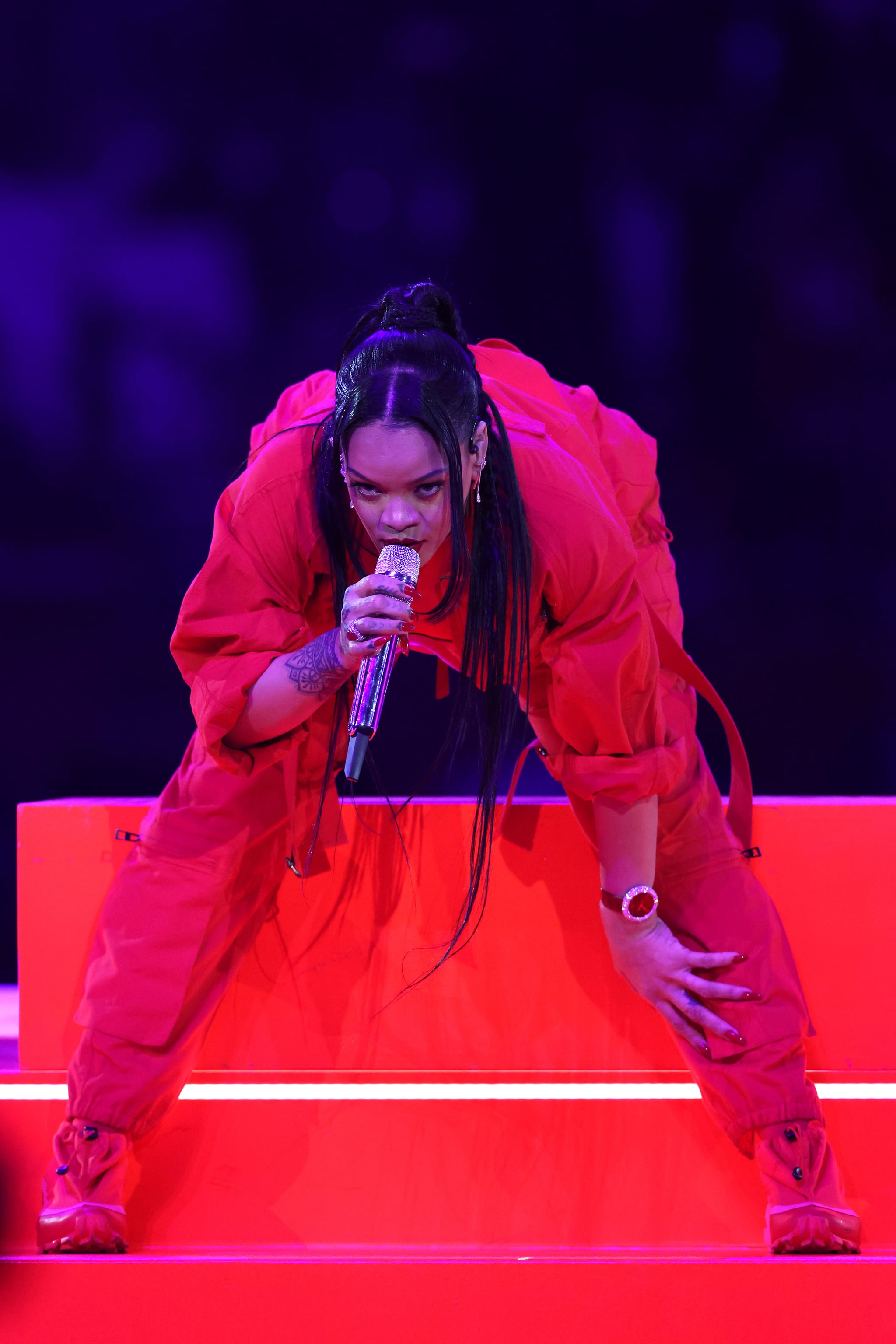 Movies, TV & Music | Rihanna Performs Her Greatest Hits at the Super Bowl,  Including "Diamonds" and "Umbrella" | POPSUGAR Entertainment Photo 5