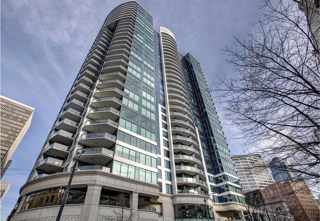 The homes at Escala are designed to showcase the Seattle views with floor-to-ceiling windows.