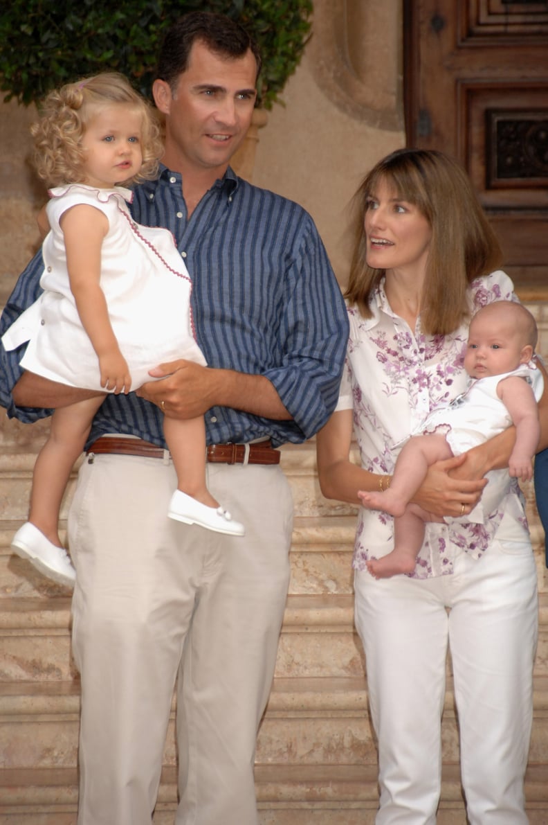 Princess Leonor and Infanta Sofía in 2007