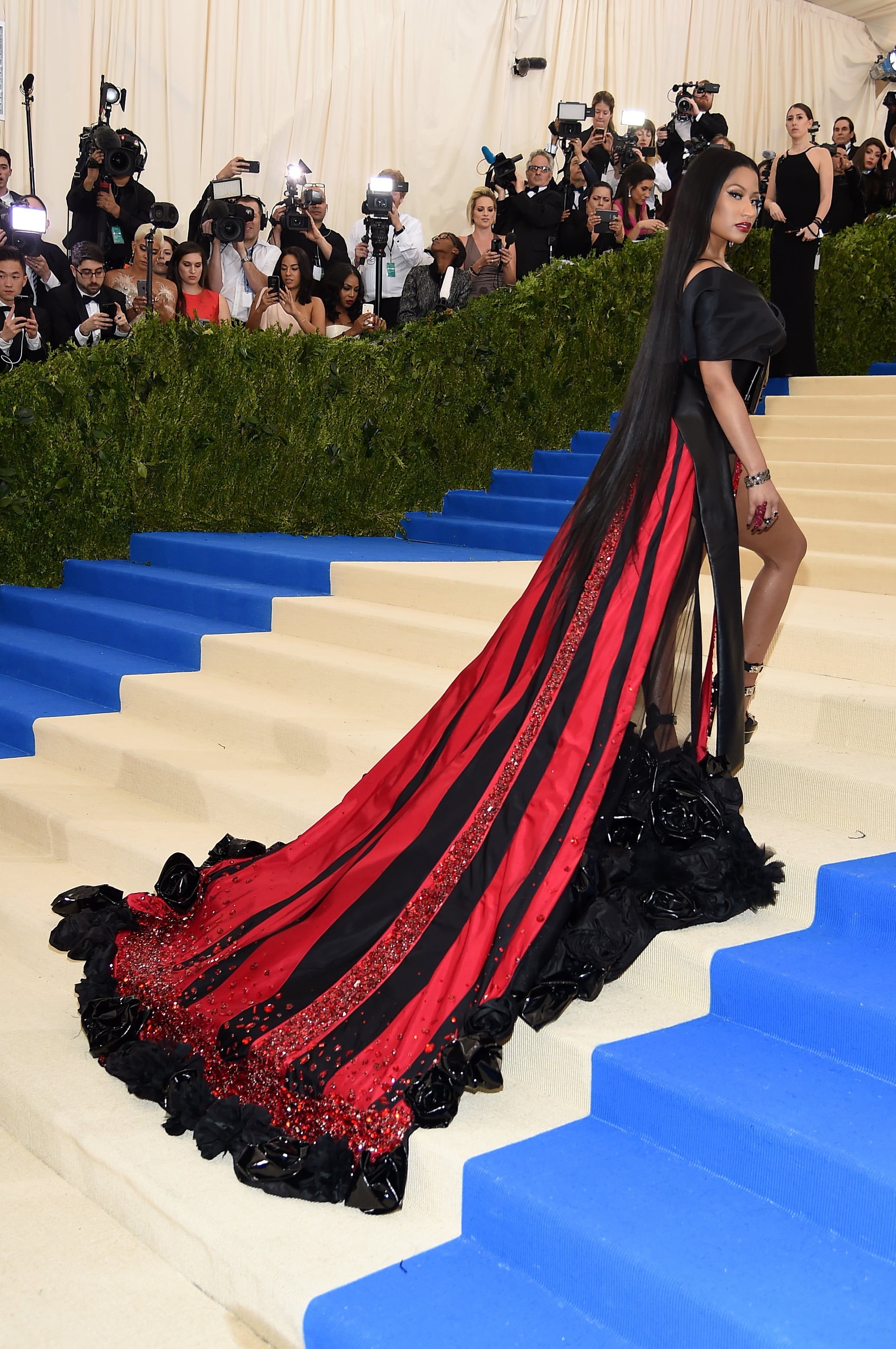 Nicki minaj kimono h&m top