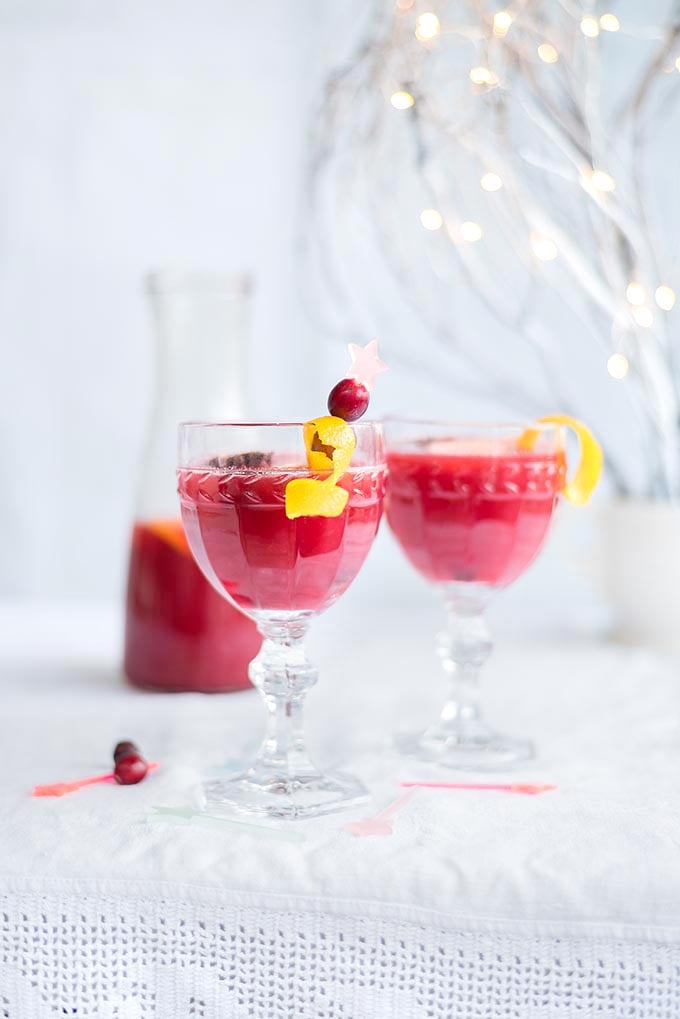 Virgin Mulled Cranberry Punch | Kid-Friendly New Year's Eve Drinks ...