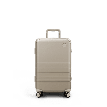 The 13 Best Carry-On Suitcases for 2023 Travel – The Hollywood Reporter