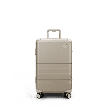 Top Reviews of Best Luggage Brands 2023: Away, Calpak, Rimowa, Paravel –  The Hollywood Reporter