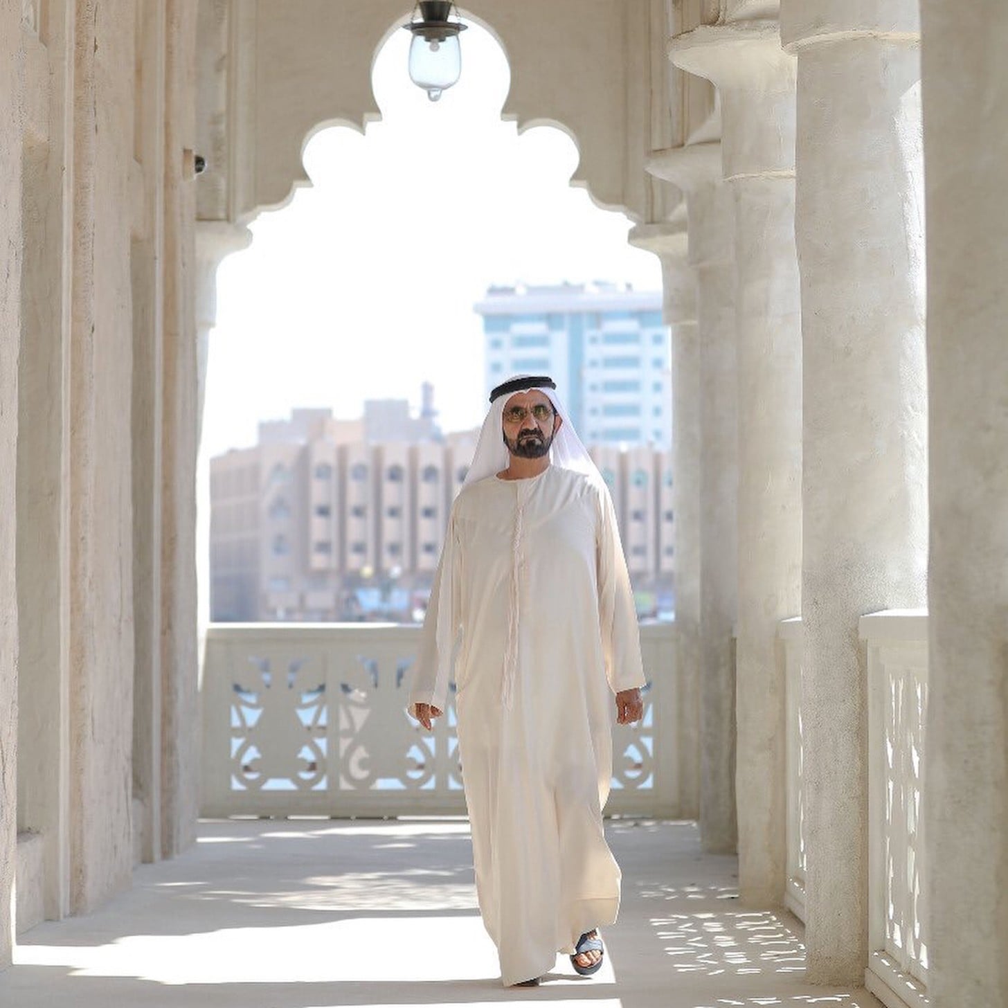 Книга правителя дубая. Машина правителя Дубая. Saeed al Maktoum House кратко. Almansoori Mohamed Rashid. Dubai Heritage Vision.