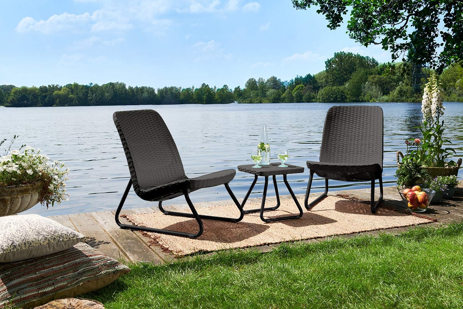 venster Inconsistent servet Durable Chairs: Keter Rio All Weather Patio Set | 15 Stunning  Outdoor-Furniture Finds You'll Never Guess Are From Amazon | POPSUGAR Home  Photo 2