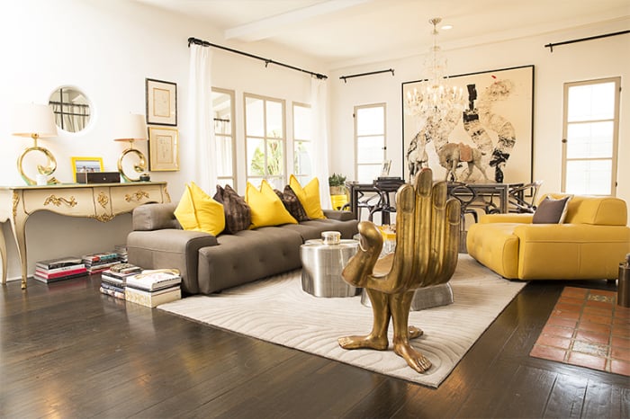 The Home S Glam Decor Draws On The Beverly Hills Hotel For Josh