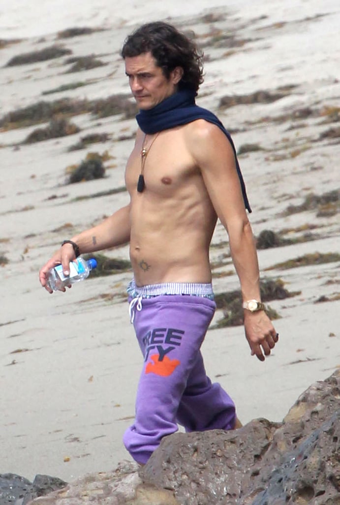 Orlando Bloom Shirtless in Malibu | Pictures