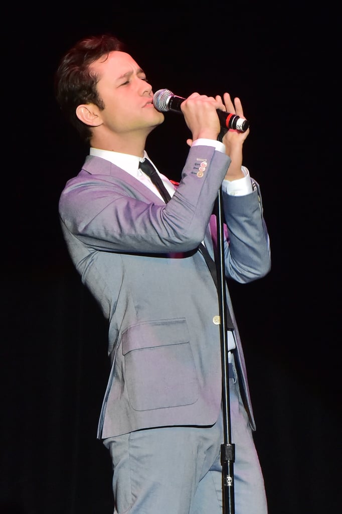 Joseph Gordon-Levitt tore it up at the Hilarity For Charity Variety Show benefiting the Alzheimer's Association in LA on Friday.