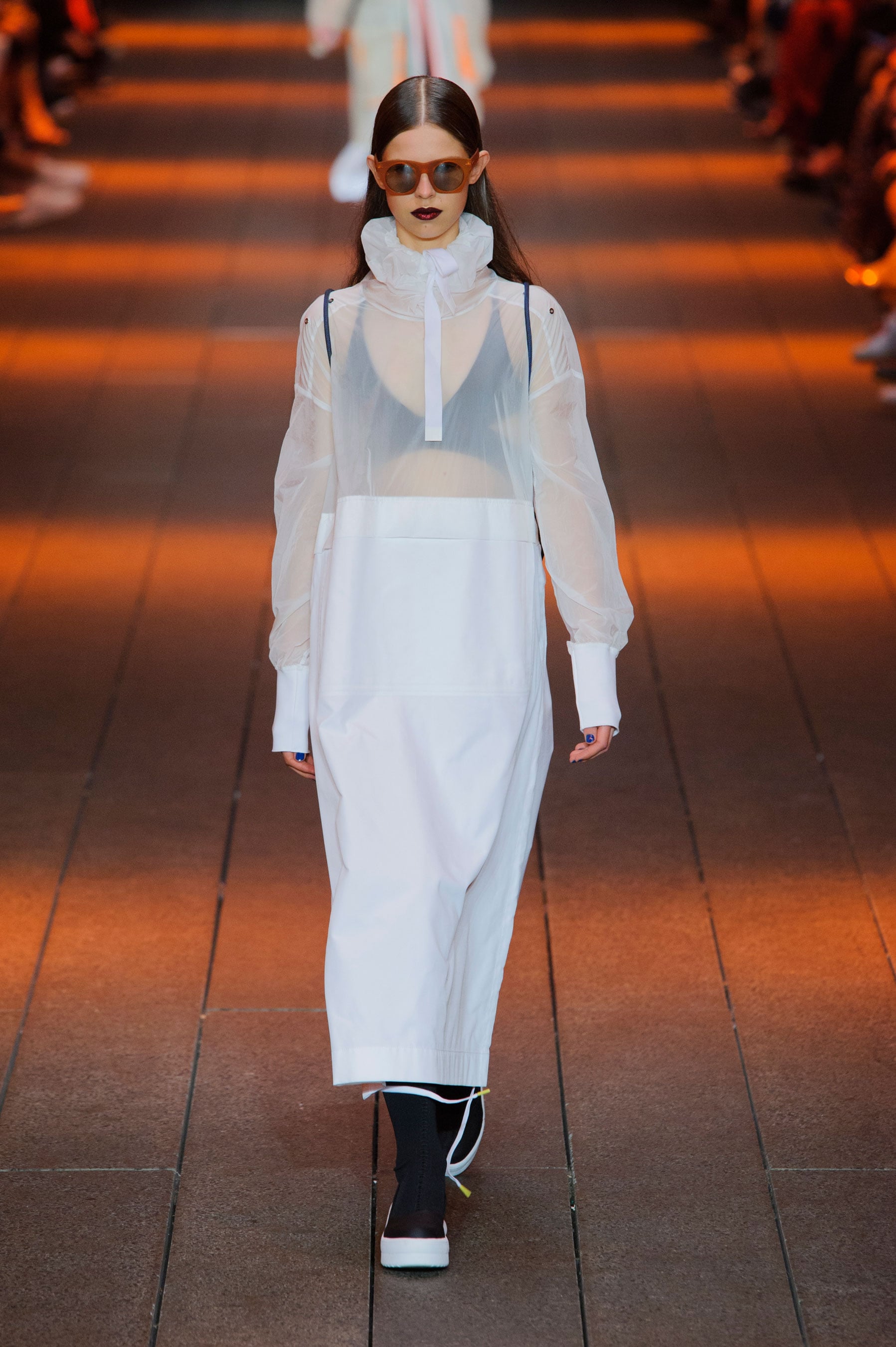 Dkny Spring 2017 Collection Popsugar Fashion La nouvelle collection de dkny printemps ete 2017 et tout simplement. dkny spring 2017 collection popsugar