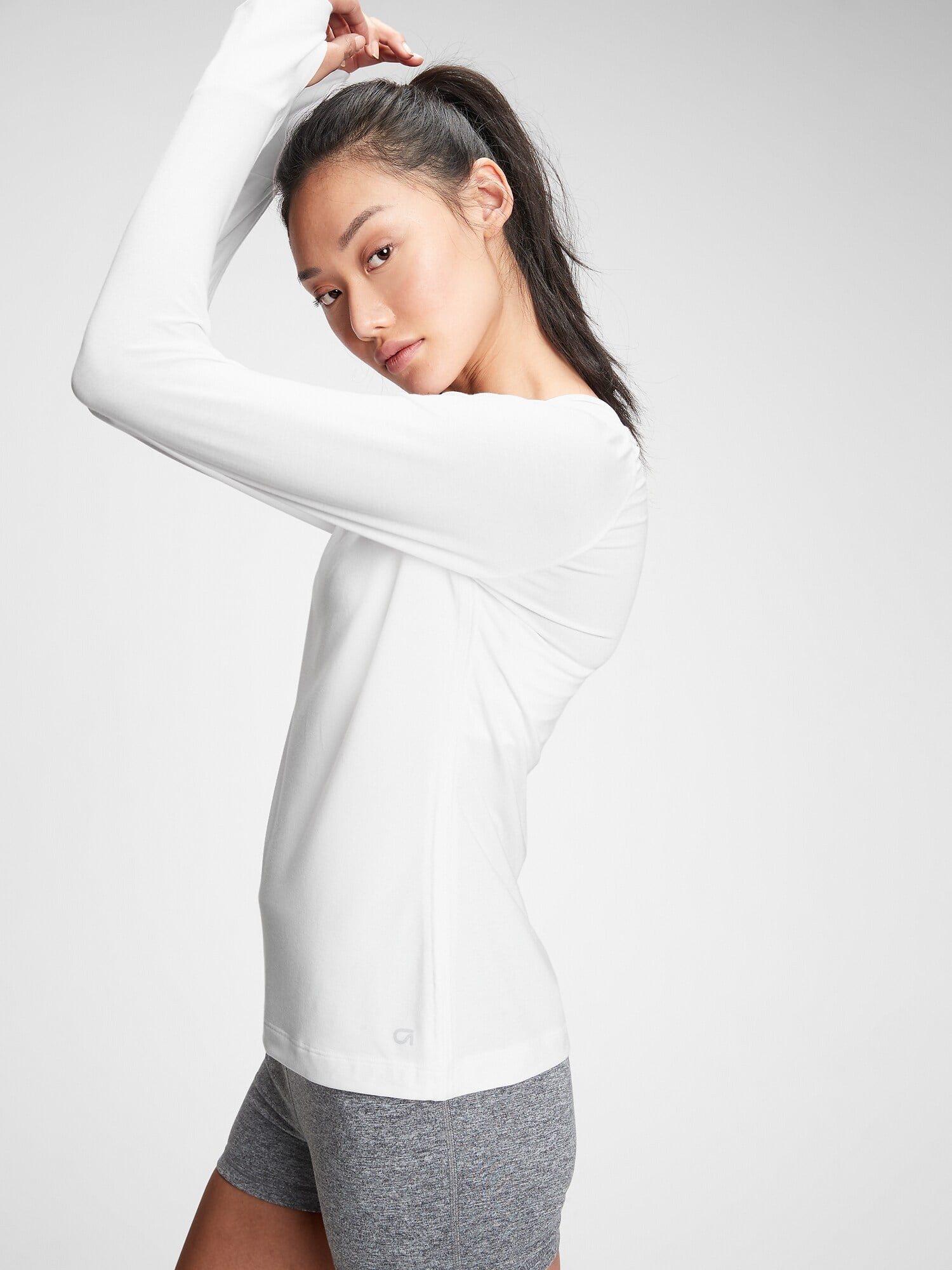 GapFit Breathe Boatneck T-Shirt, Exactly What to Wear to Your First Club  Pilates Class, Straight From the Studio's Instructors