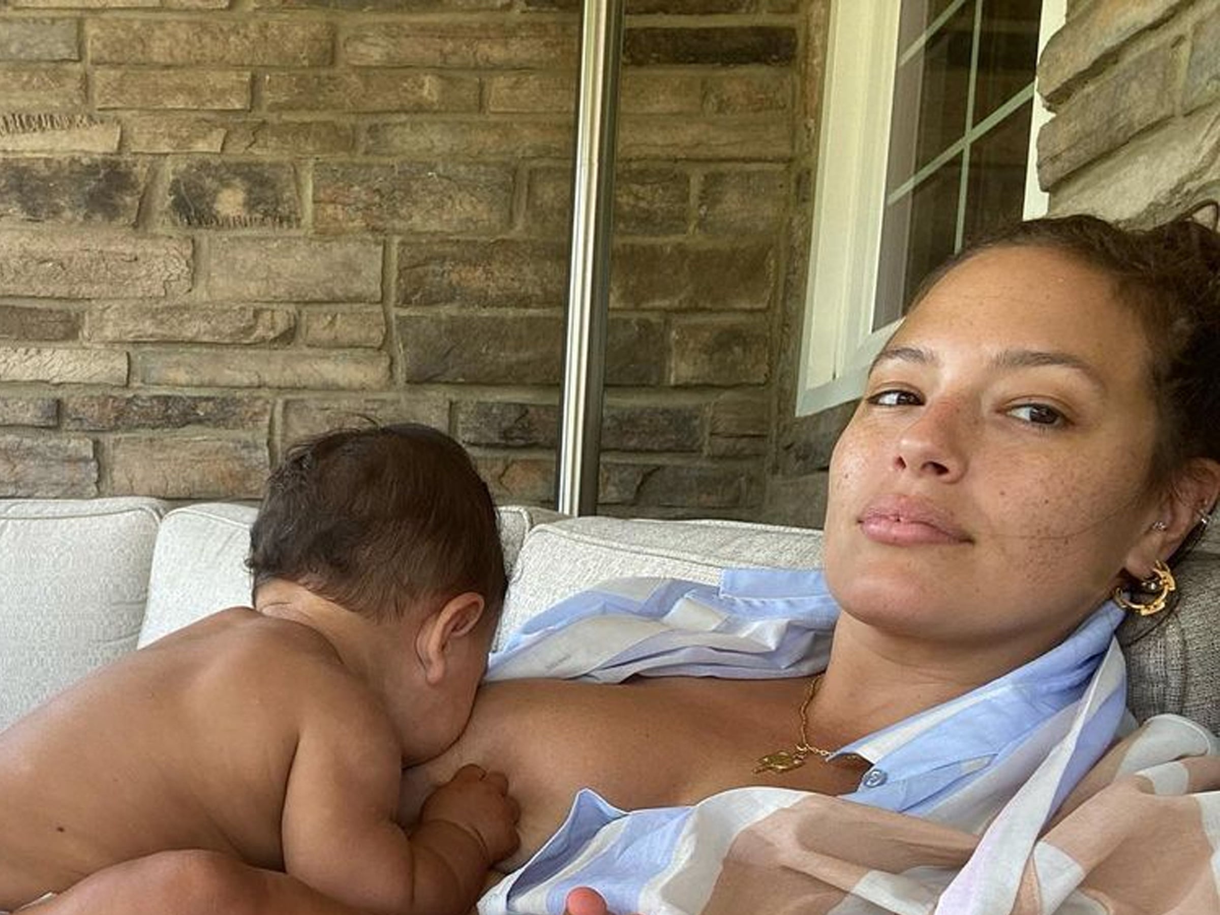 Breastfeeding celeb pics