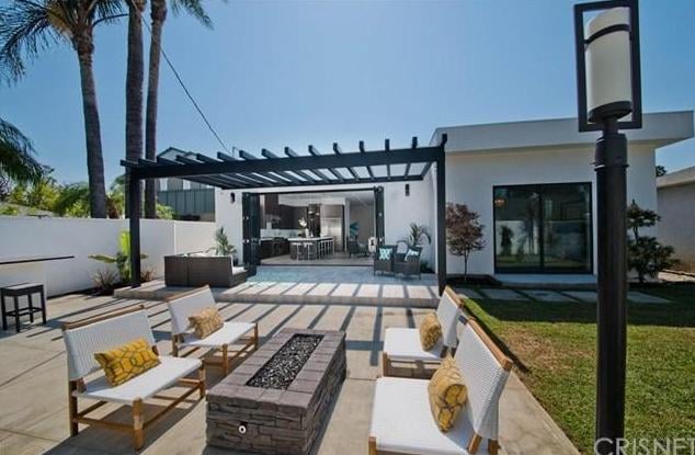 Ariel Winter Buys House in LA