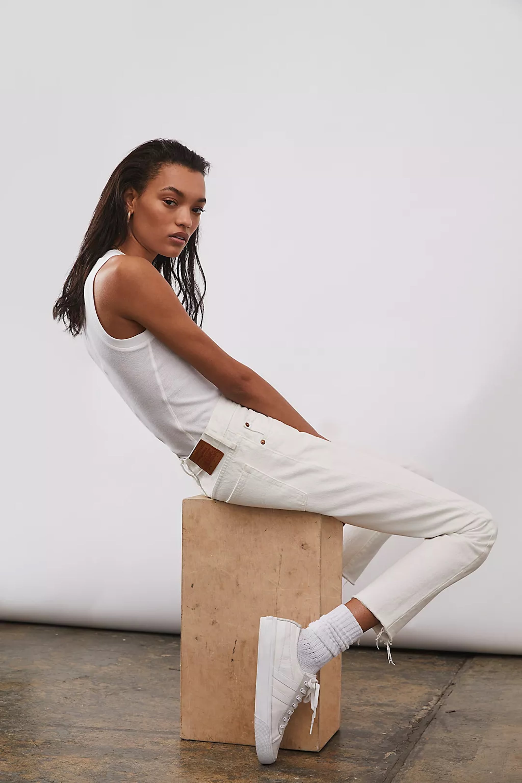 The White Jeans Women in 2021 | POPSUGAR Fashion