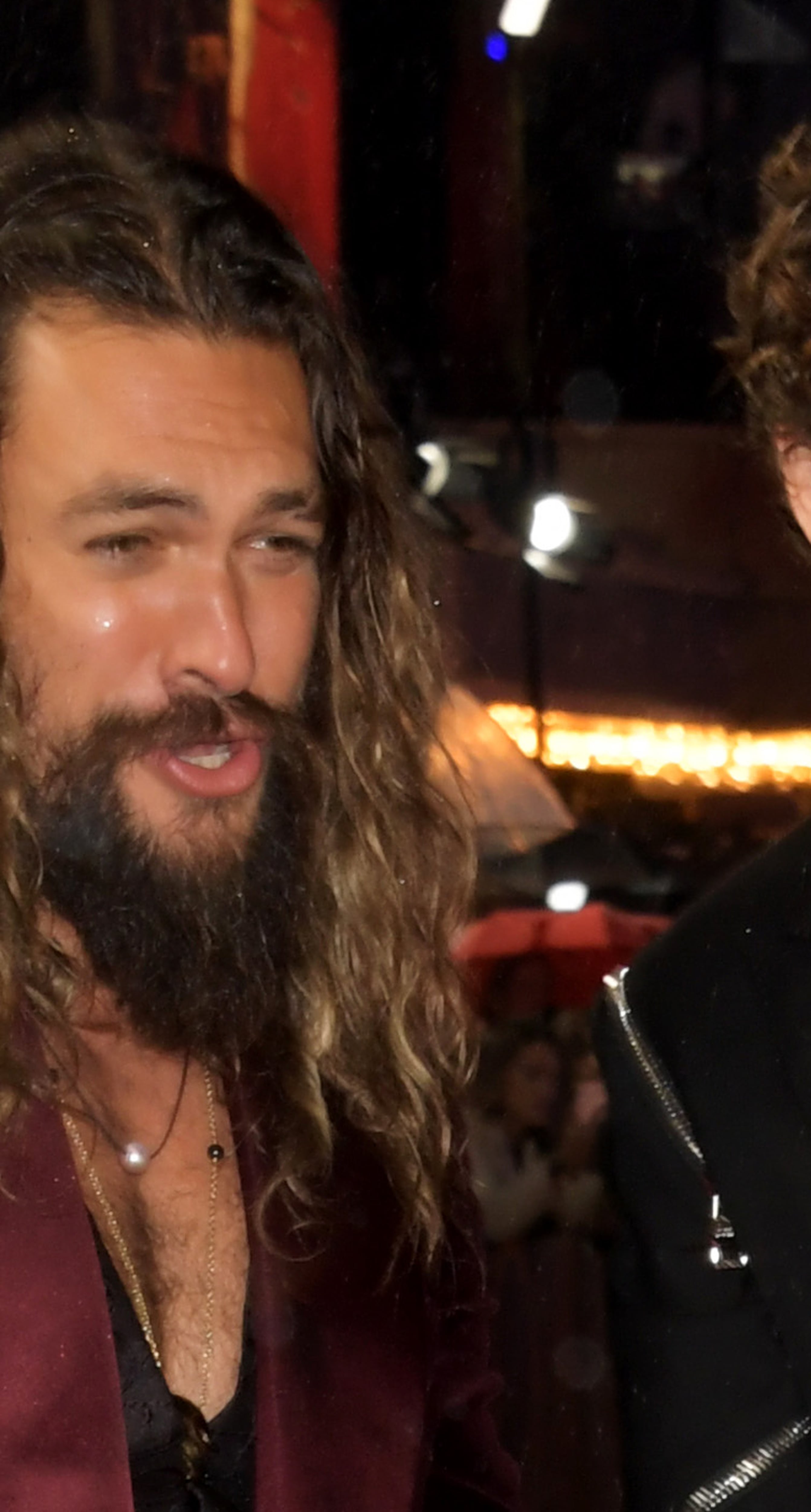 Timoth&eacute;e Chalamet Stars in New Apple TV+ Ad | POPSUGAR Entertainment