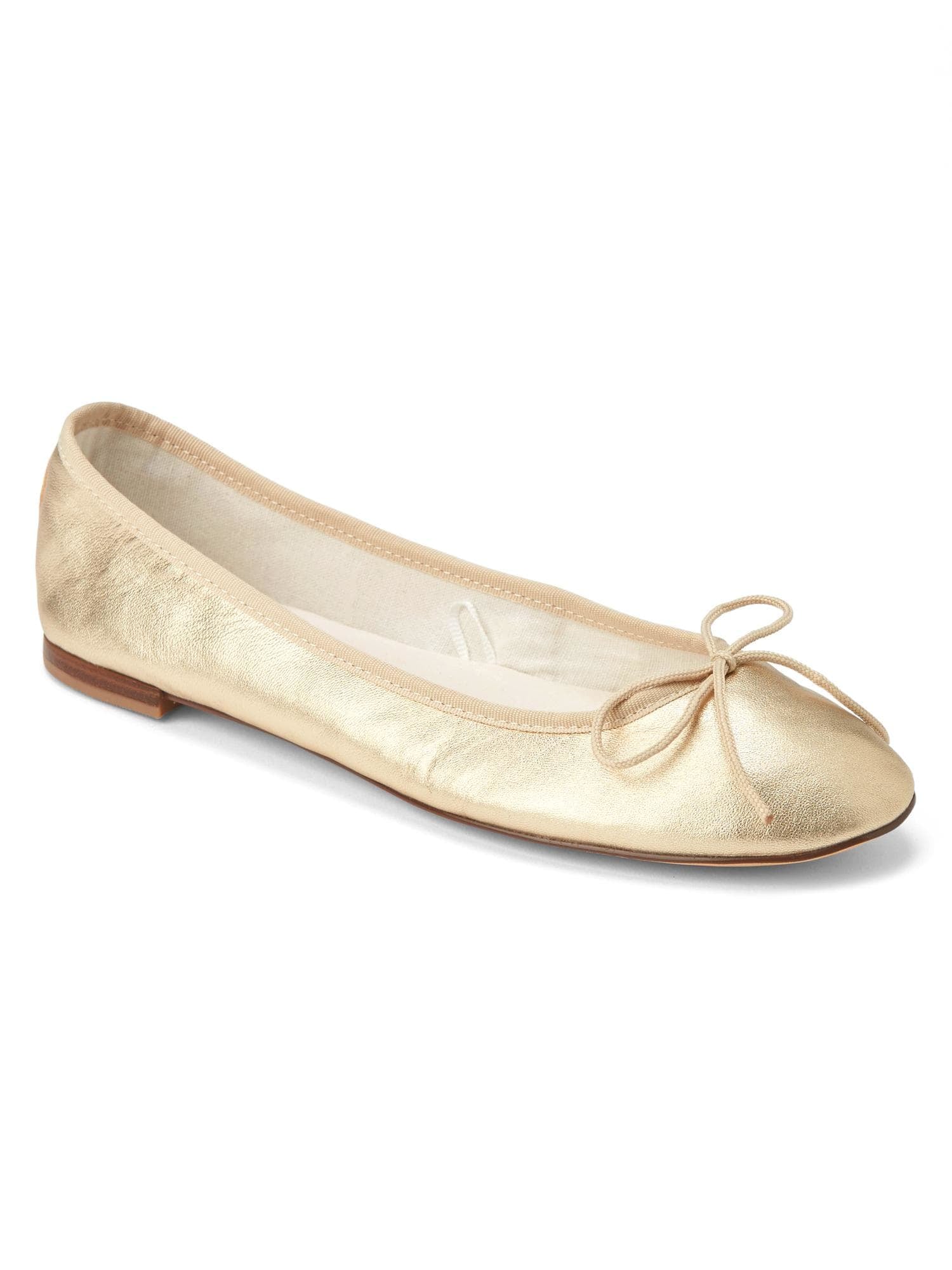 Gap cinch ballet flats deals
