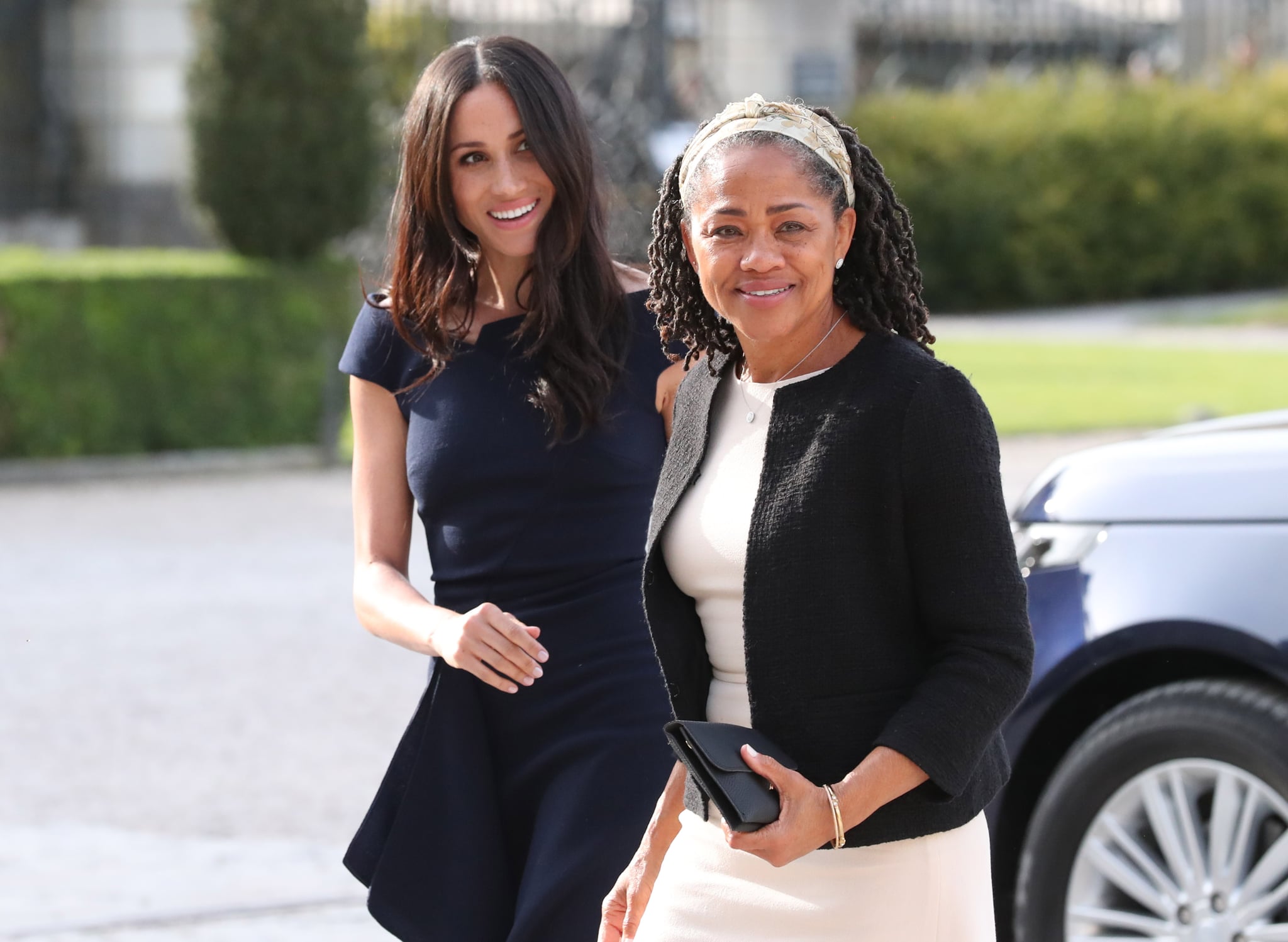 BERKSHIRE, ENGLAND - MAY 18:  Meghan Markle and her mother, Doria Ragland arrive at Cliveden House Hotel on the National Trust's Cliveden Estate to spend the night before her wedding to Prince Harry on May 18, 2018 in Berkshire, England.  (Photo by Steve Parsons - Pool / Getty Images)