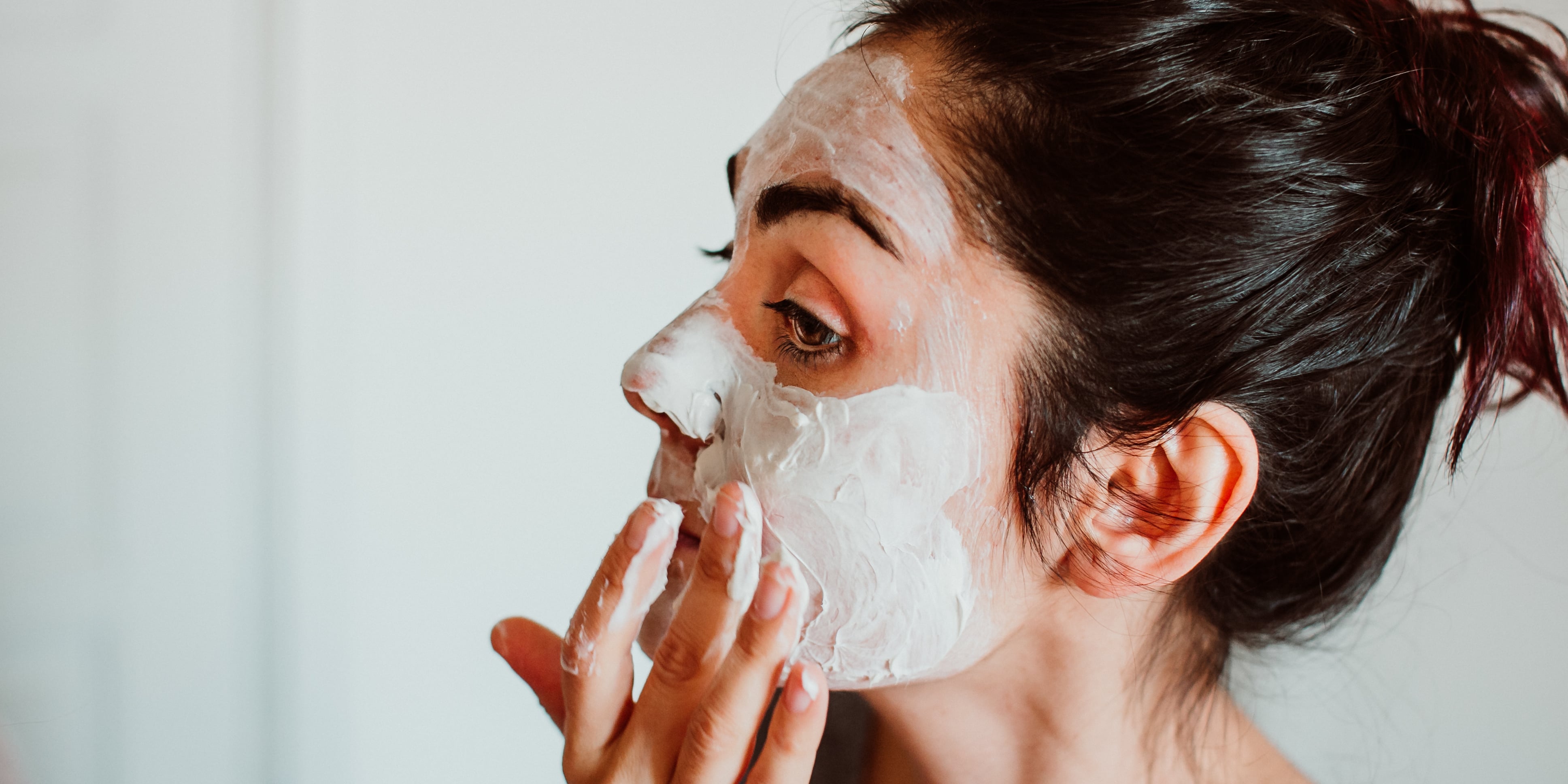 8 Ways to Use Bentonite Clay in Your Beauty Routine
