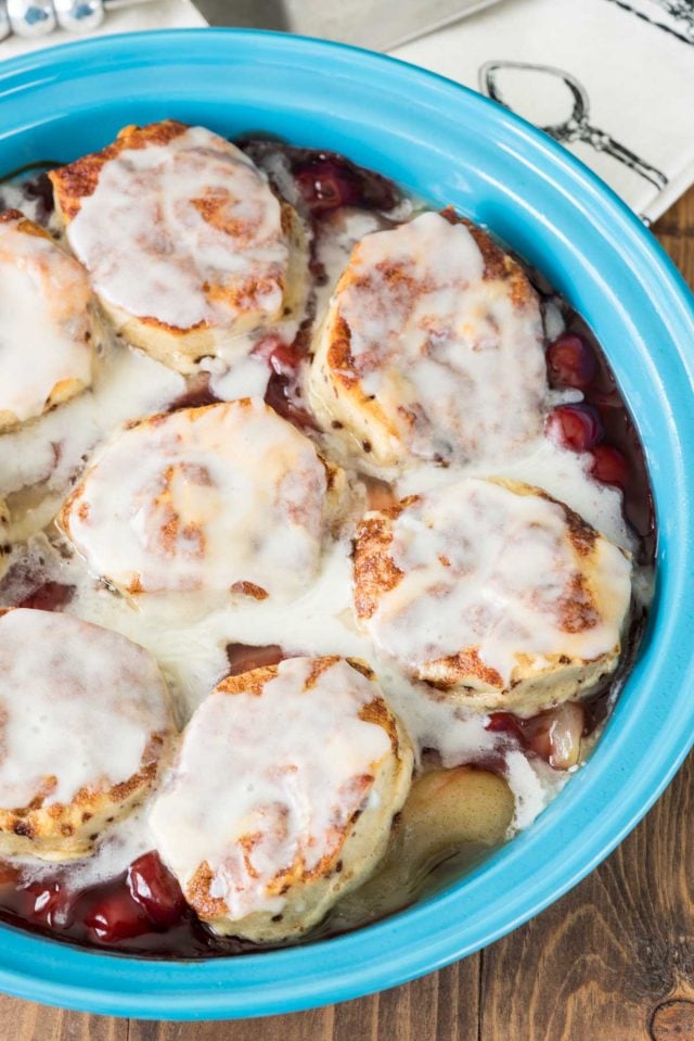 Cinnamon Roll Cobbler