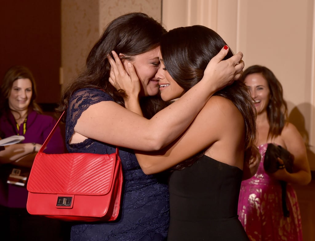Gina Rodriguez and her sister, Ivelisse, cried over her big win in the Golden Globes press room.