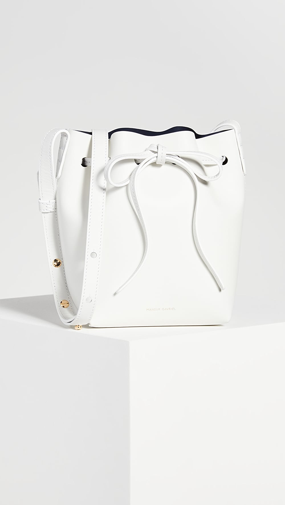 25 Bucket Bags that Make It Easy to Adopt Spring's Biggest Bag Trend -  PurseBlog