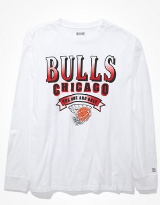 American Eagle Tailgate Women's Chicago Bulls Long Sleeve Oversized T-Shirt