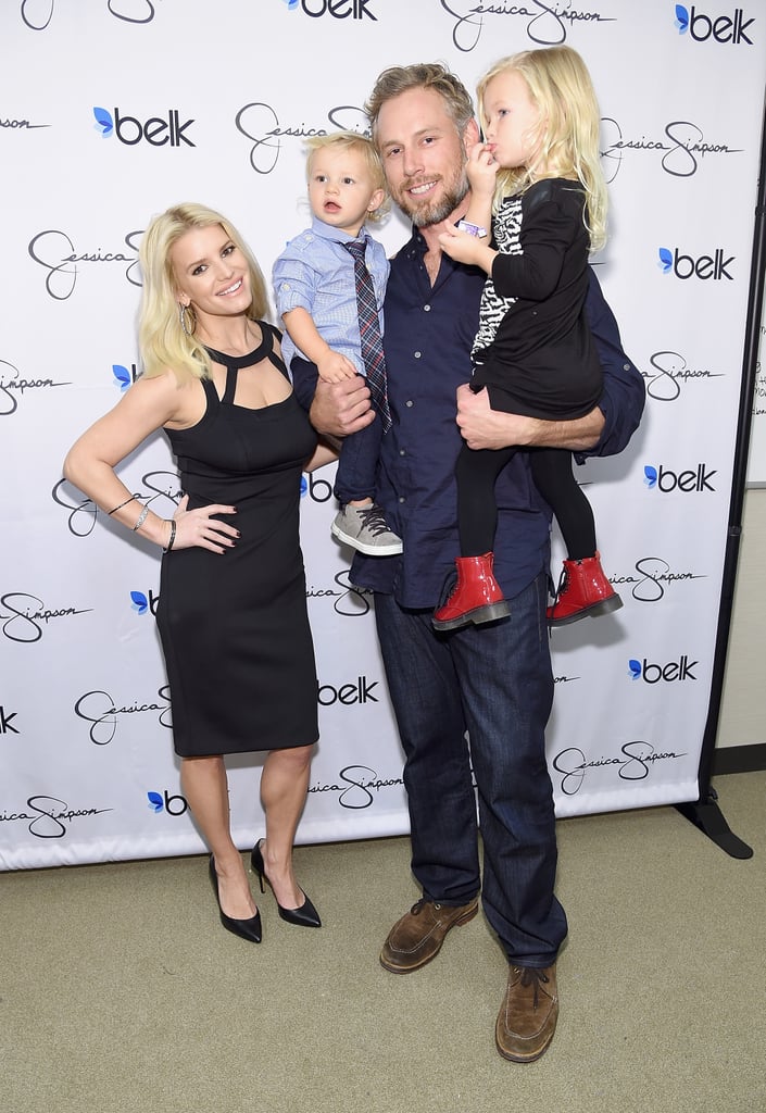 Jessica Simpson's Family at Belk in Dallas | Pictures