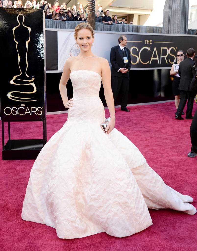 Jennifer Lawrence at the 2013 Academy Awards | Historic Oscars Red ...