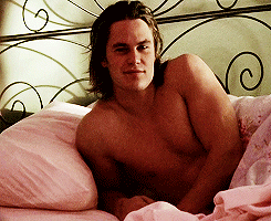 Riggins has absolutely zero issues with confidence.