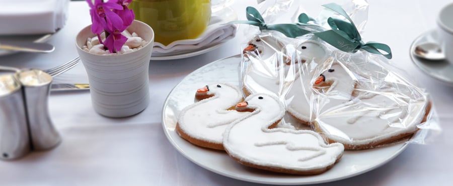 Bel-Air Hotel Iced Swan Cookies