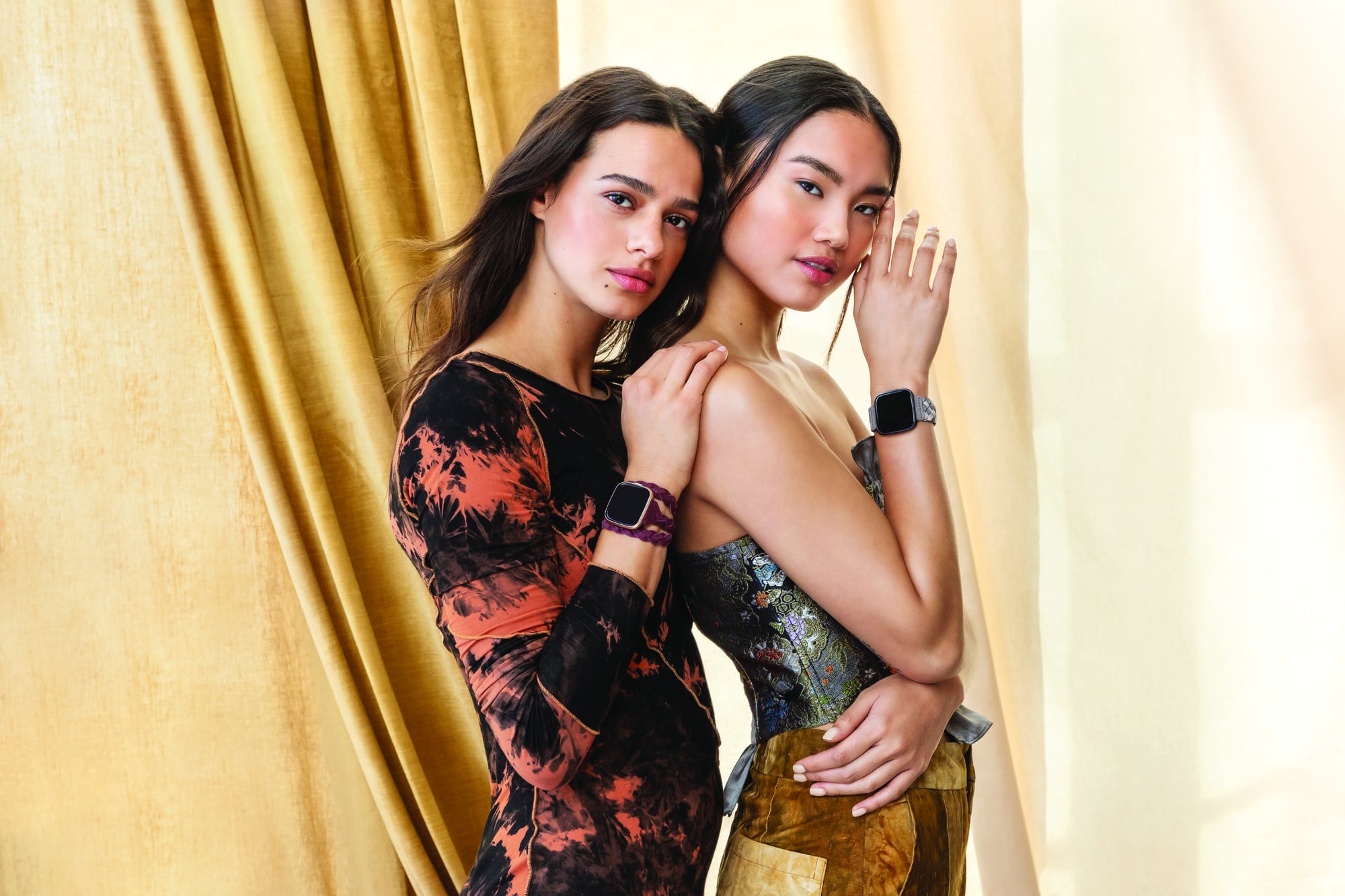 Lifestyle photo of Fitbit Mira with Kim Shui accessory band.,,Photographer: Anthony Hudson.