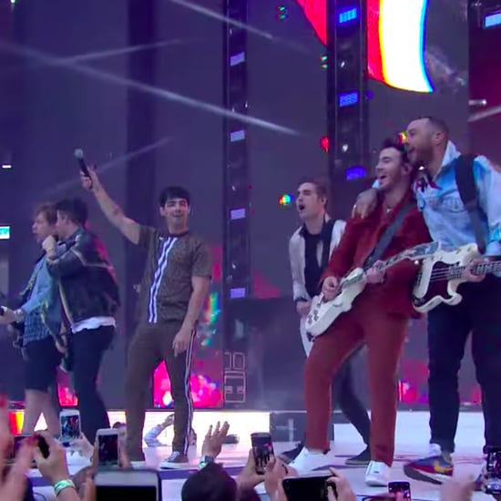Jonas Brothers Perform "Year 3000" With Busted Video