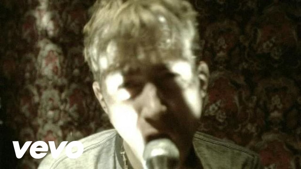 Blur in 1997: "Song 2"