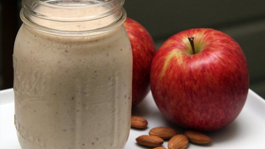 The Metabolism-Boosting Smoothie Jessica Simpson Loves!