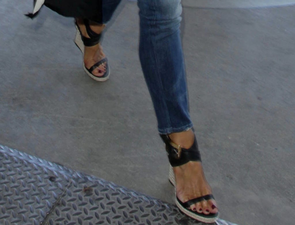 Jennifer Aniston Sexy Shoes